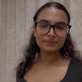 Prabanjot, Babysitter à Montreal