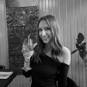 Anna, Babysitter in Saint-Lazare