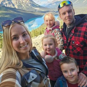 Stephan, Famille à Airdrie