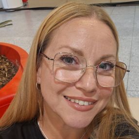 Alvarez, Babysitter in Montérégie