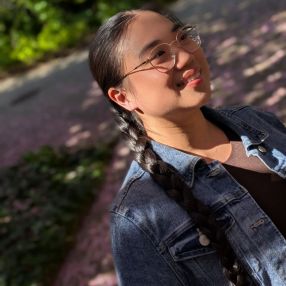 Lily, Babysitter à Surrey