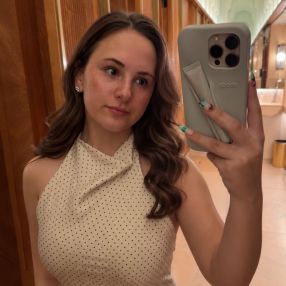 Shannon, Babysitter à Dorval