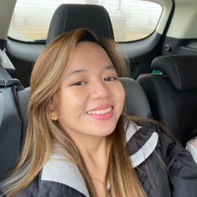 Syra Mae, Babysitter in Summerside