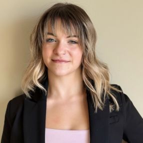 Olivia, Babysitter in St. Albert