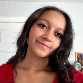 Destiny, Babysitter in London