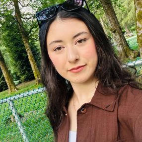 Yasamin, Babysitter à Burnaby