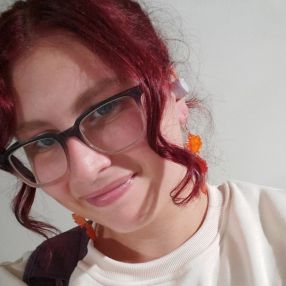 Emily, Babysitter in Welland