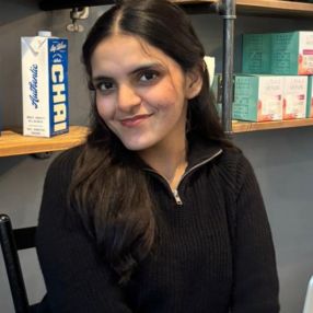 Zainab, Babysitter in Edmonton