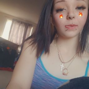 Aurora, Babysitter à Quinte West