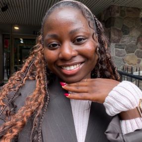 Ifeoma, Babysitter in Calgary