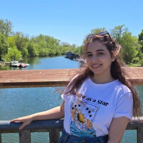 Farah, Babysitter à Toronto