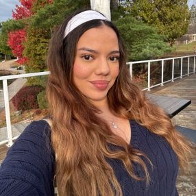 Marjorie, Babysitter à Bradford West Gwillimbury