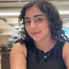 Bahar, Babysitter à Blainville