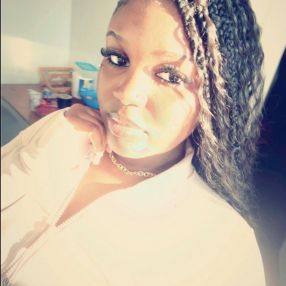 Ashley, Babysitter in Dorval
