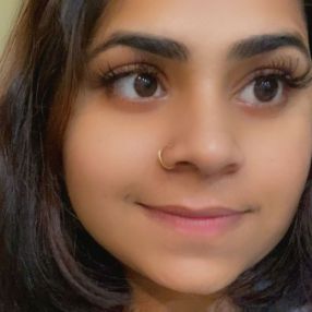 Suman, Babysitter à Mission