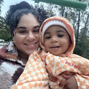 Mahalia, Famille à Port Moody