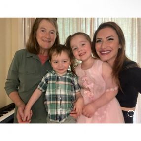 Kathleen, Famille à Langley Township
