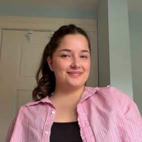 Lindsay, Babysitter in Burlington