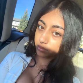 Shubhleen, Babysitter à Chestermere