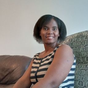 Evena, Babysitter in Drummondville