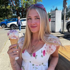 Kamryn, Babysitter à Metro Vancouver