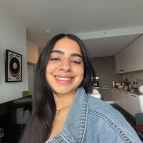 Sanya, Babysitter à Burnaby