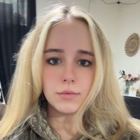 Katelyn, Babysitter in Georgina