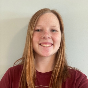 Annah, Babysitter in Salmon Arm
