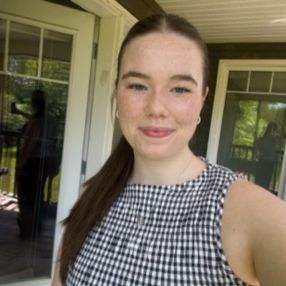 Ayla, Babysitter à Ottawa