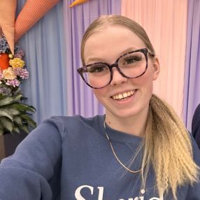 Dakota, Babysitter à Orangeville