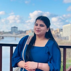 Arpan, Babysitter à Halifax