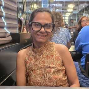 Mukti, Babysitter in Aurora