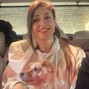 Raziyeh, Babysitter in Oakville