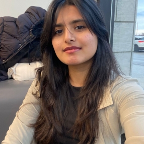 Preethi, Babysitter in Ajax