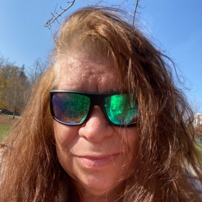 Diana, Babysitter in Red Deer