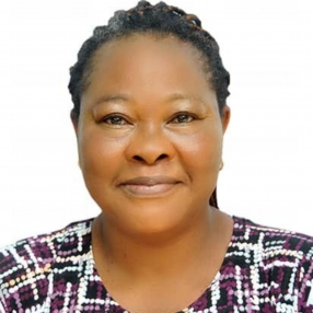 Oluwatoyin, Babysitter in Regina