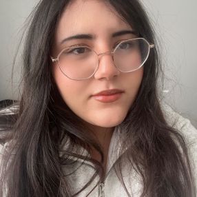 Youmna, Babysitter in Saint-Basile-le-Grand