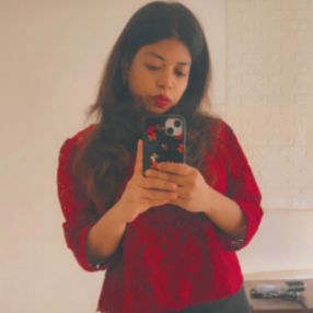 Salma, Babysitter in Vancouver