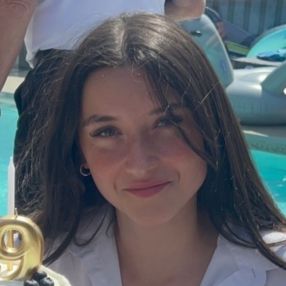 Jade, Babysitter in Dollard-Des Ormeaux