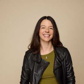 Karla, Famille à Dartmouth