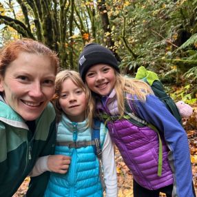Dominika, Family in Squamish