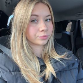 Molly, Babysitter à Embrun
