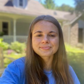 Natalie, Babysitter in Grey County