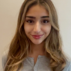 Farah, Babysitter in Oakville