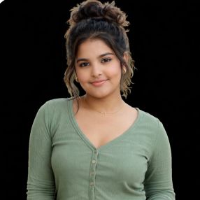 Davinder, Babysitter à Bradford West Gwillimbury