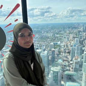 Niloosha, Babysitter à Pickering