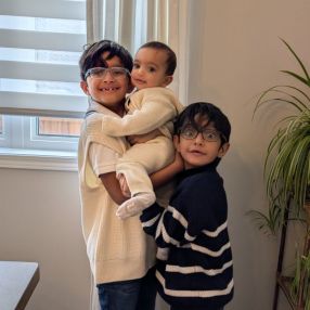 Varun, Famille à Milton