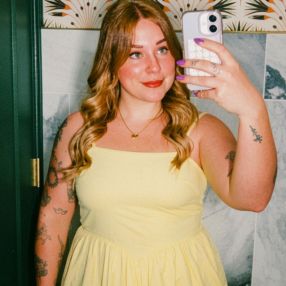 Dayna, Babysitter in Okotoks