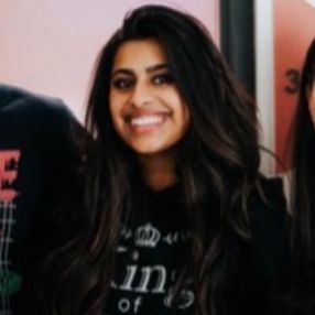 Riana, Babysitter in Burlington