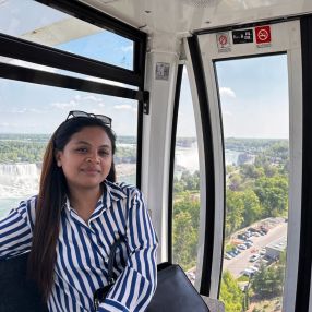 Aina Rosy, Famille à Ottawa
